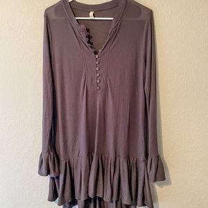 Charcoal gray tunic top